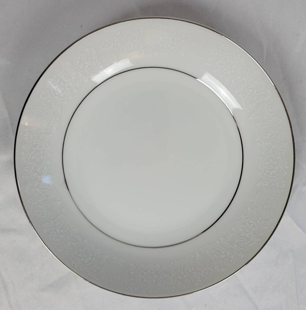 Crown Victoria Lovelace 5.5" China Bowl
